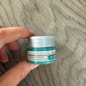 It Cosmetics Confidence in a Gel Cream Oil Free Moisturizer